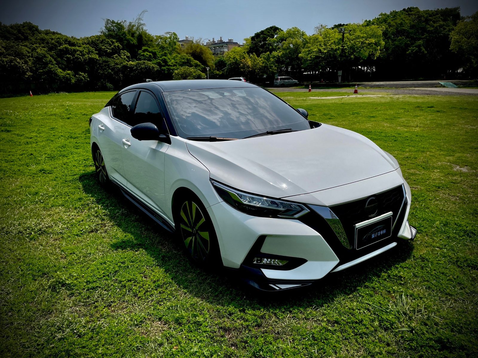 2021 Nissan Sentra1.6 Photo 2