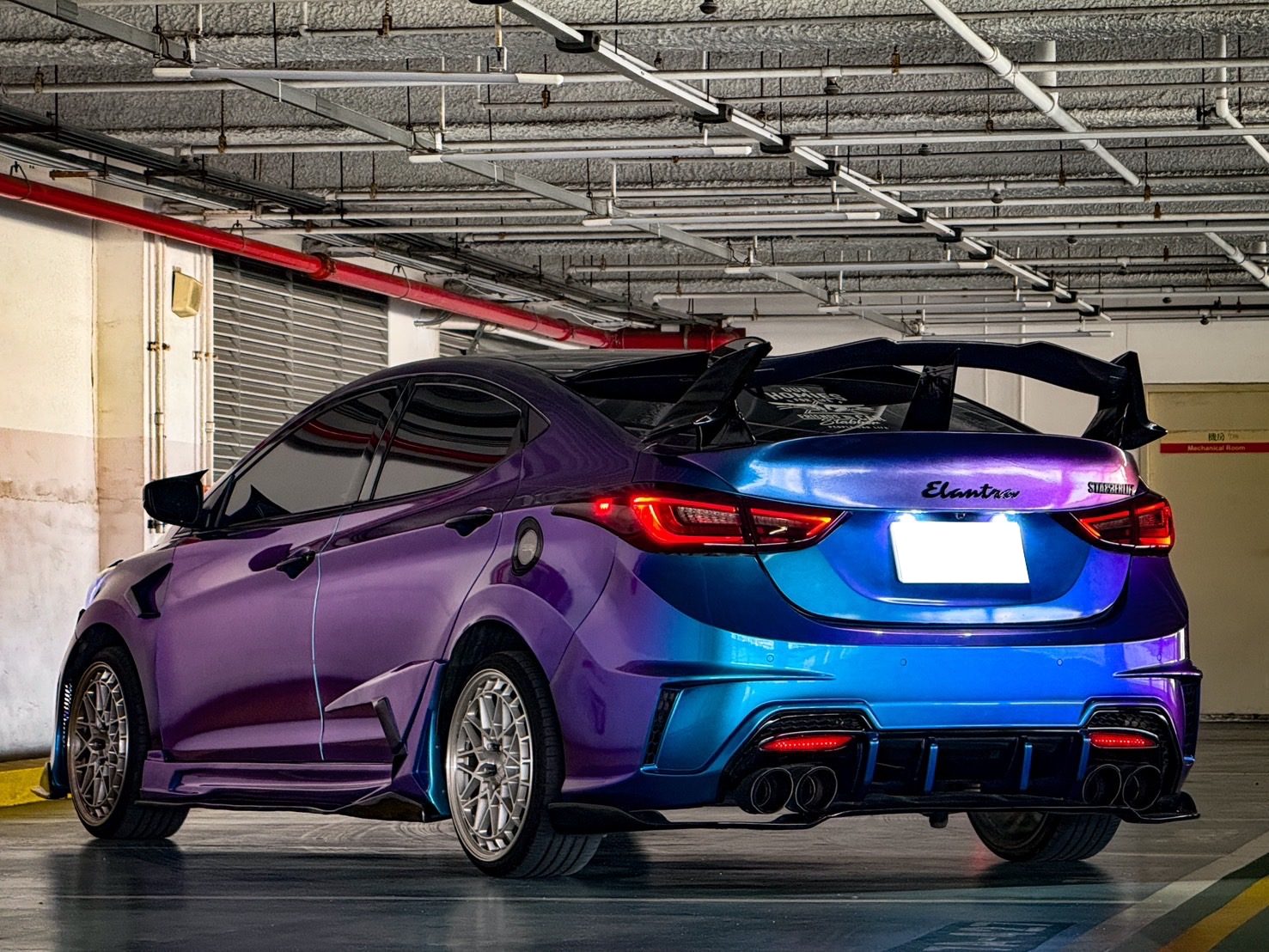 2016 Hyundai Elantra Photo 13
