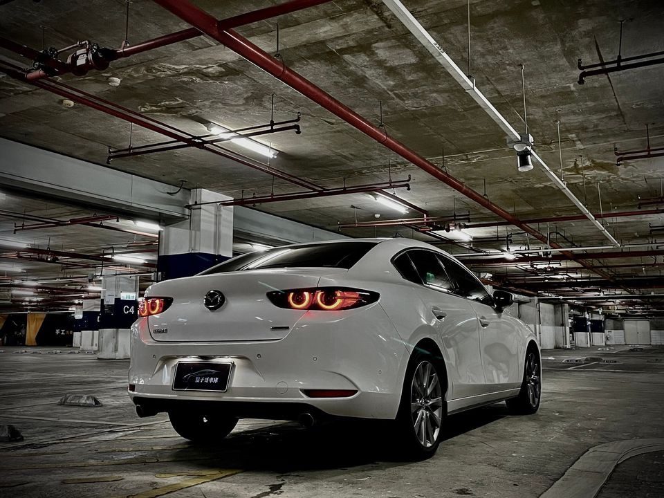 2021 Mazda 3 Bose 4 Photo 3