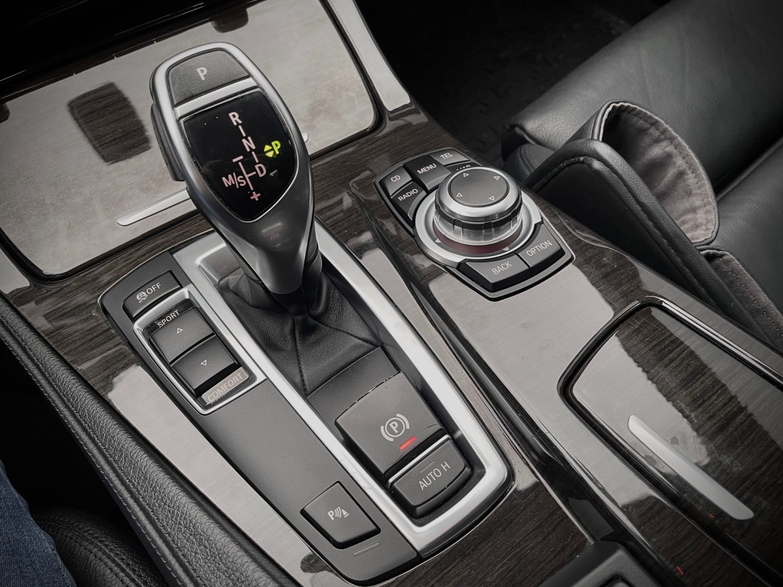 2013 BMW 528i M-Sport 照片 9