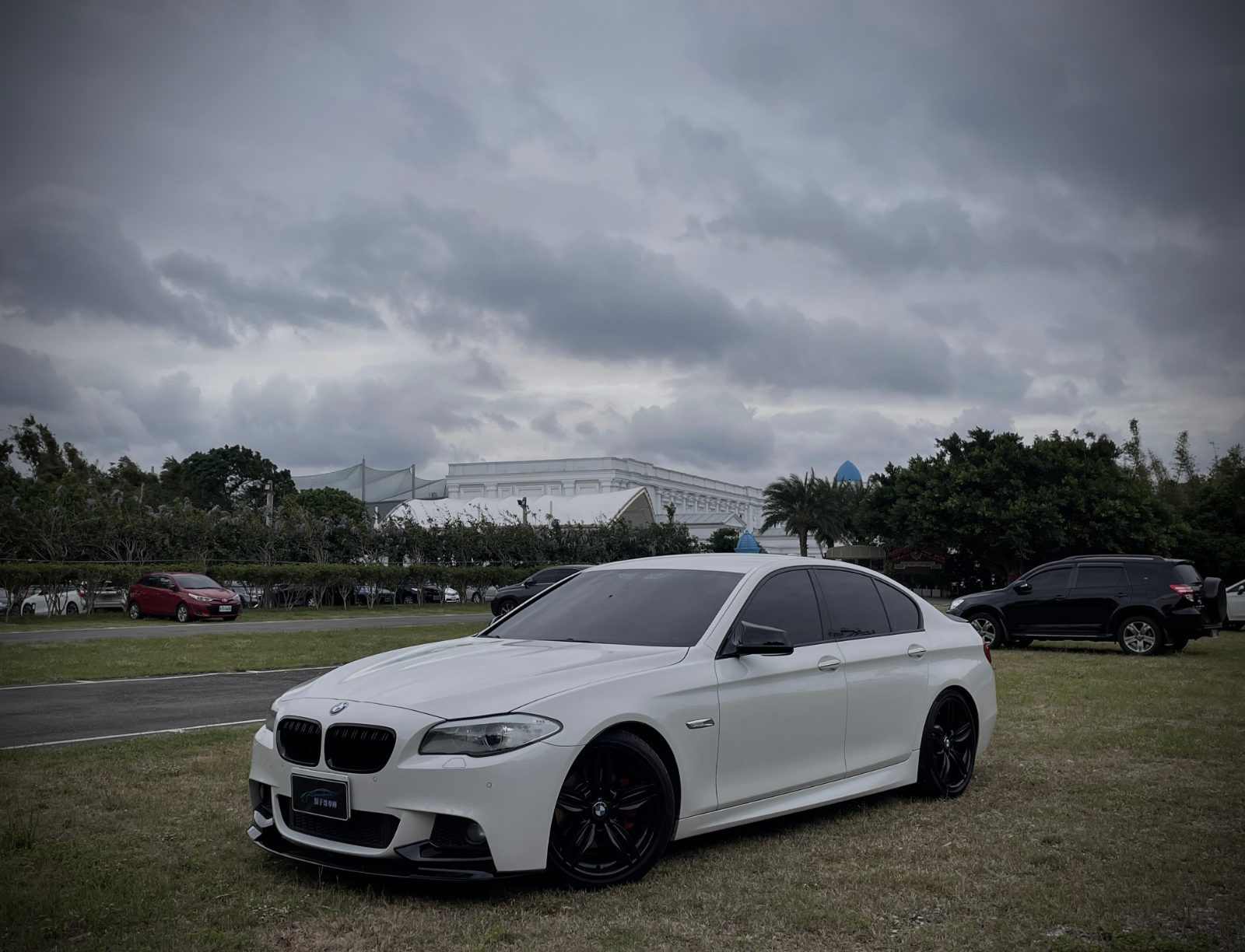 2013 BMW 528i M-Sport 照片 2