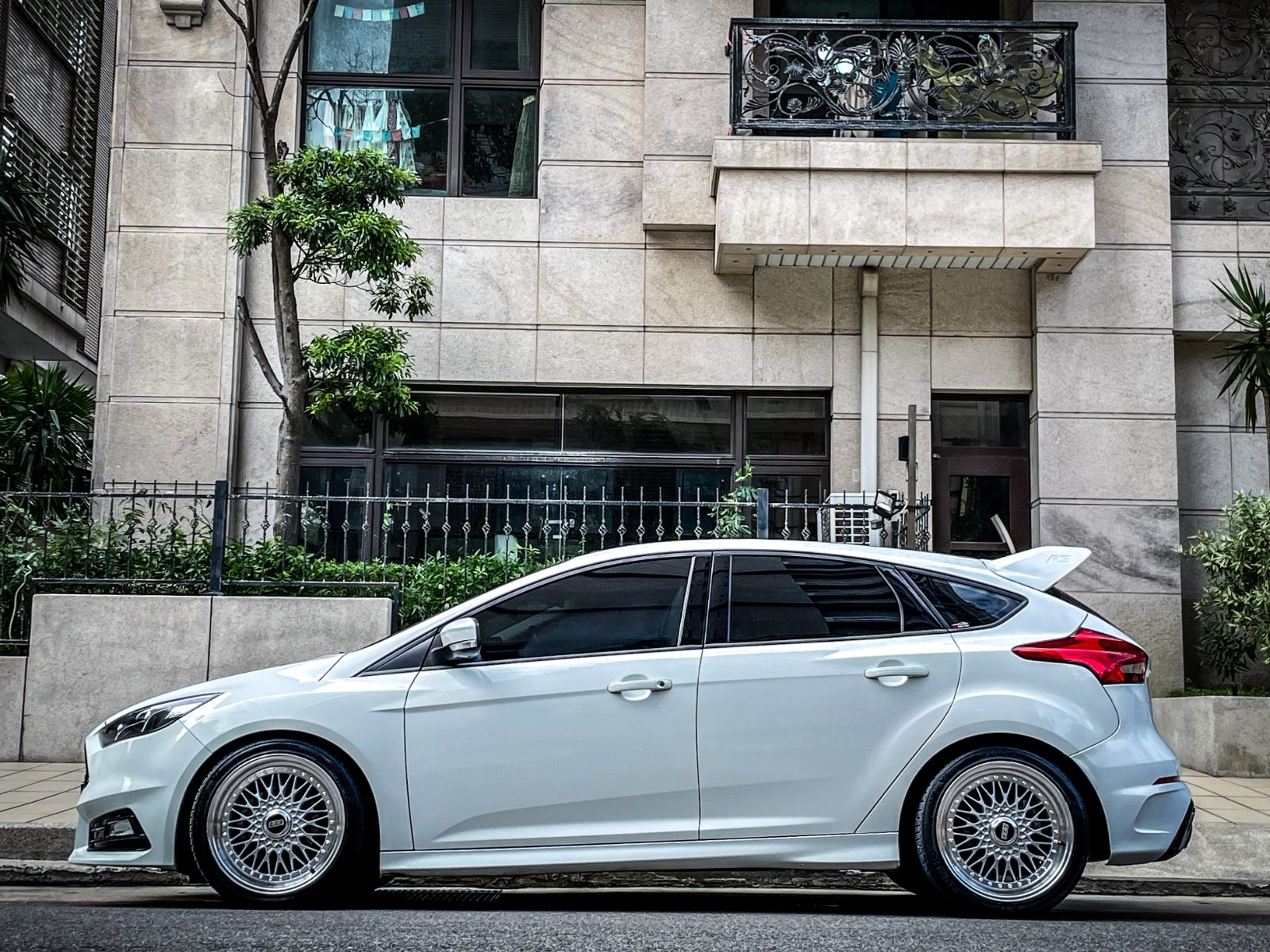 2018 Ford Focus ST Photo 3