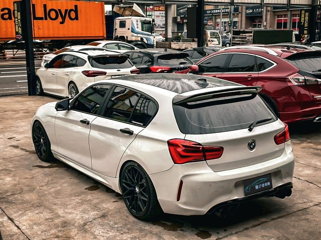 2015 BMW 118i LCI 照片 2