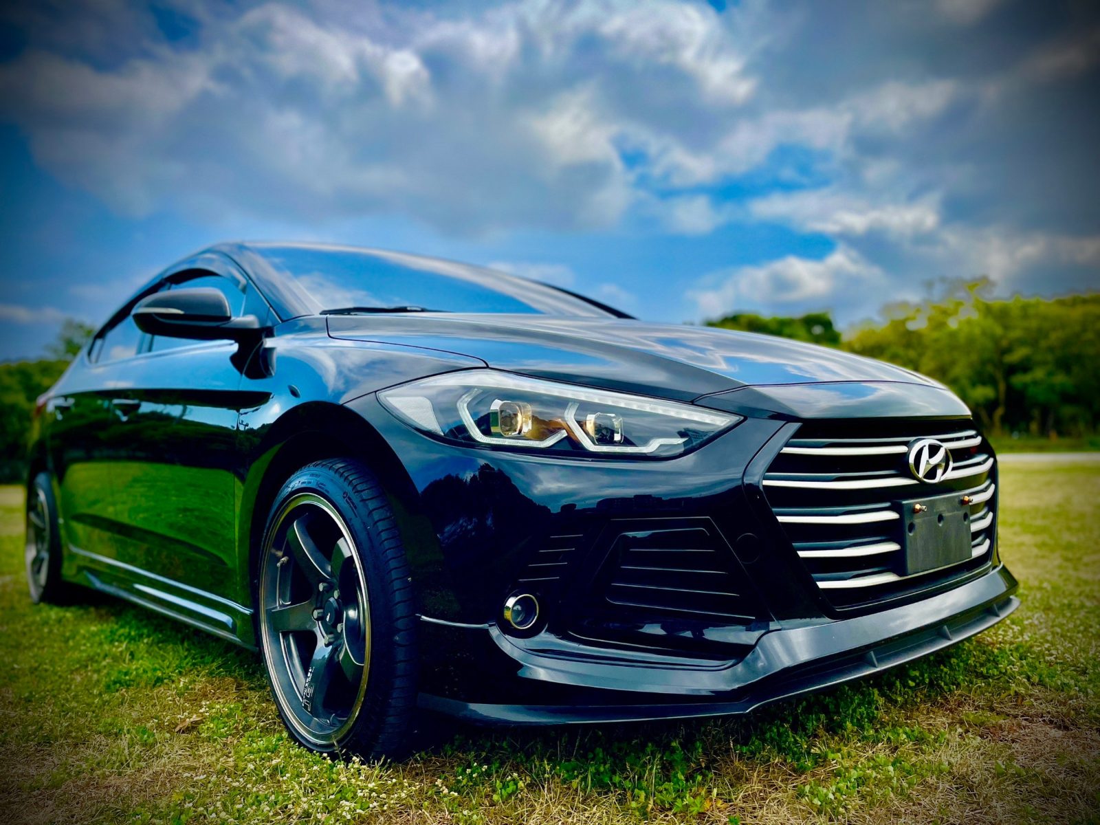 2017 Hyundai Elantra 1.6 Photo 2
