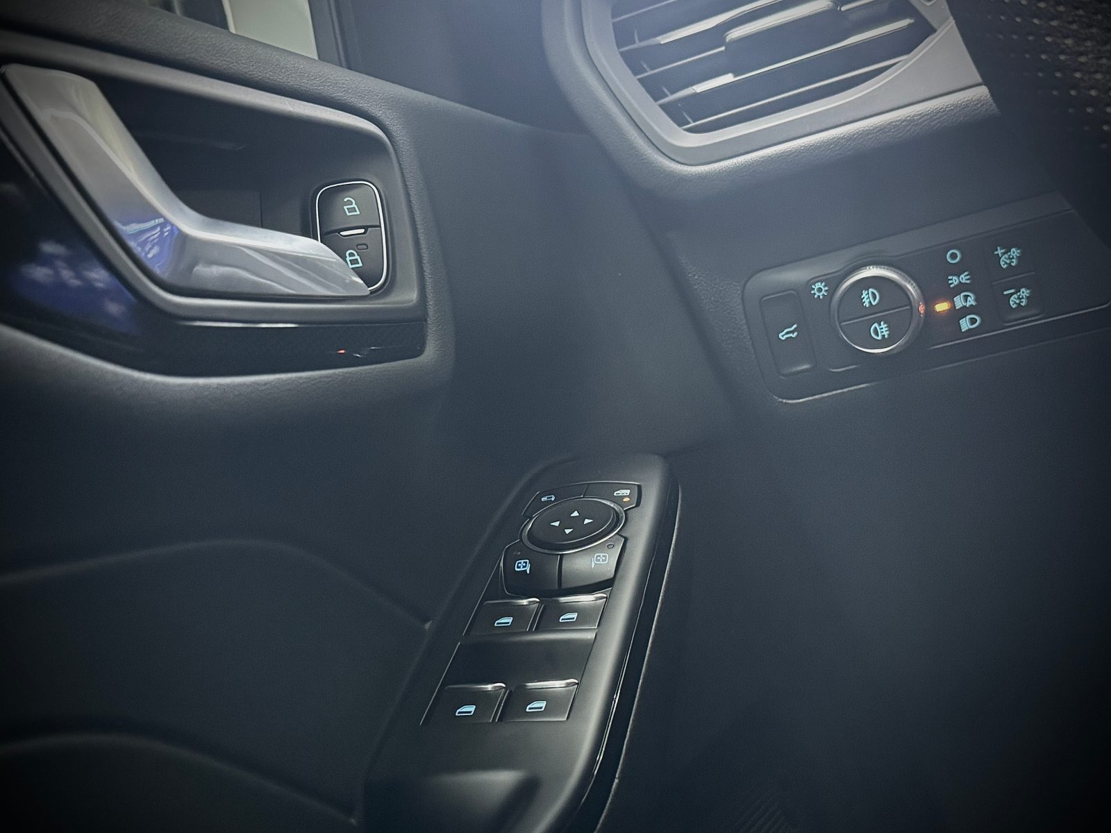 2021 Ford Kuga STLine Photo 12