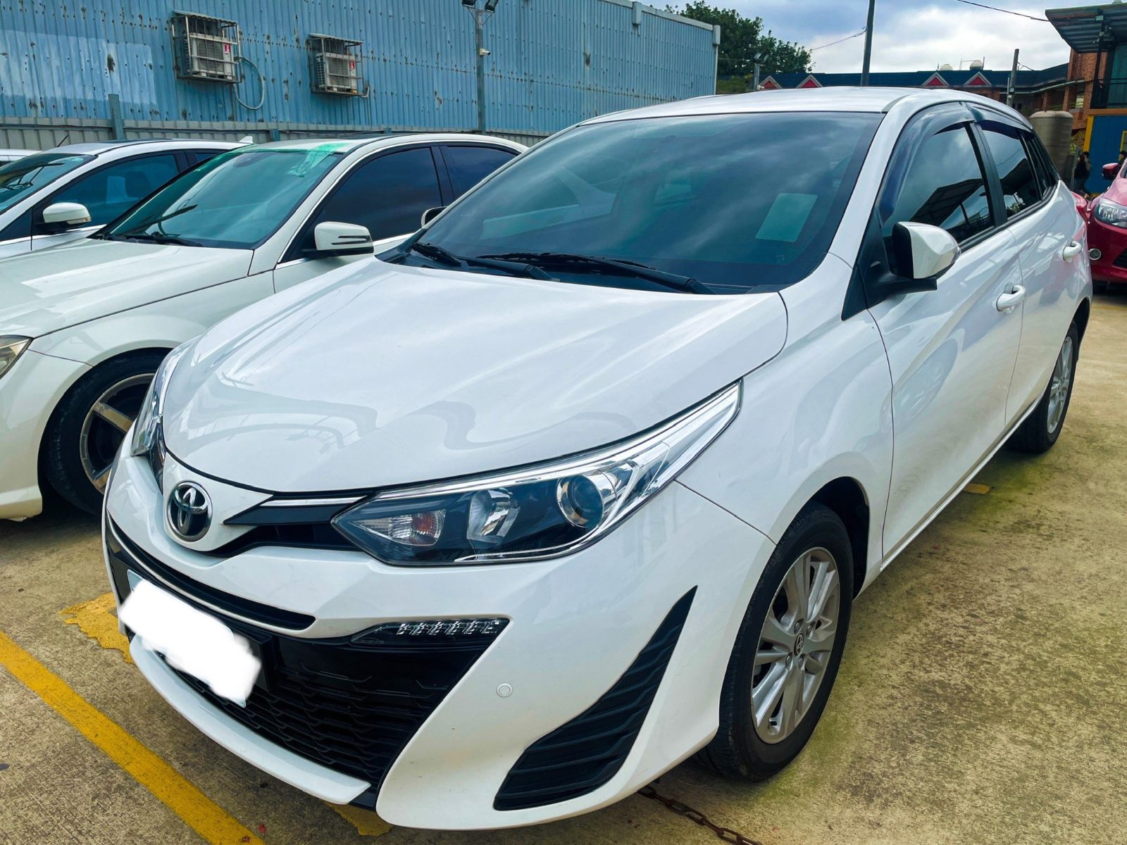 2020 Toyota yaris 1.5 4.2 Photo 1