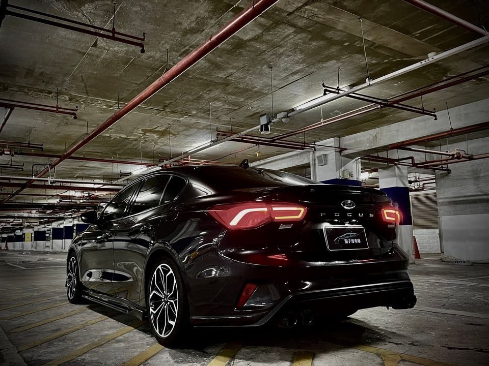 2021 Ford Focus Lommel 4 Photo 4