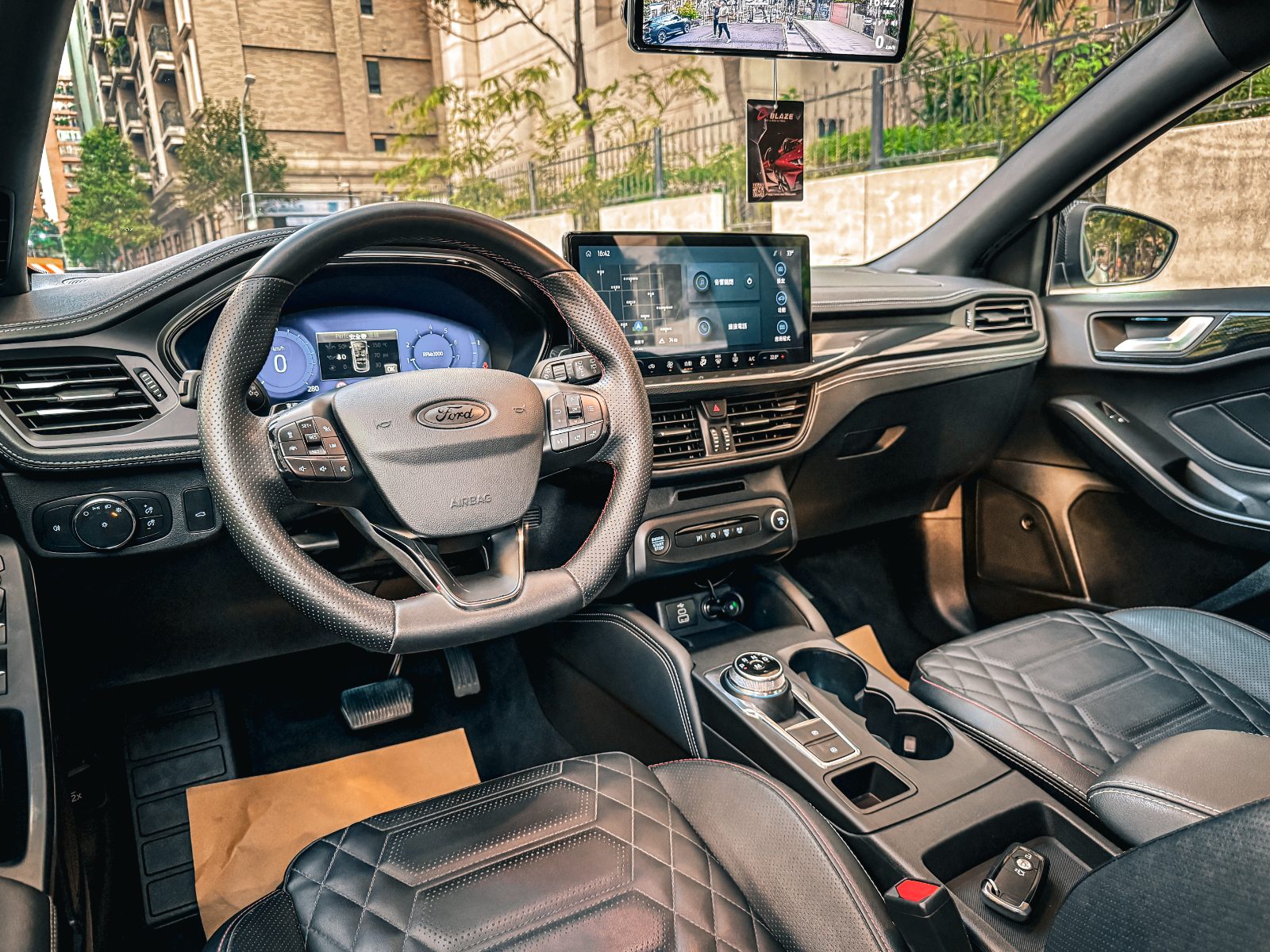 2023 Ford Focus Wagon Photo 8