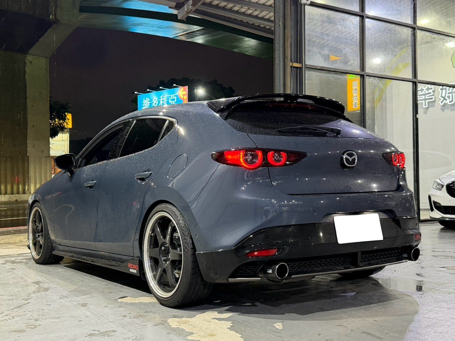 2021 Mazda 3 Photo 3
