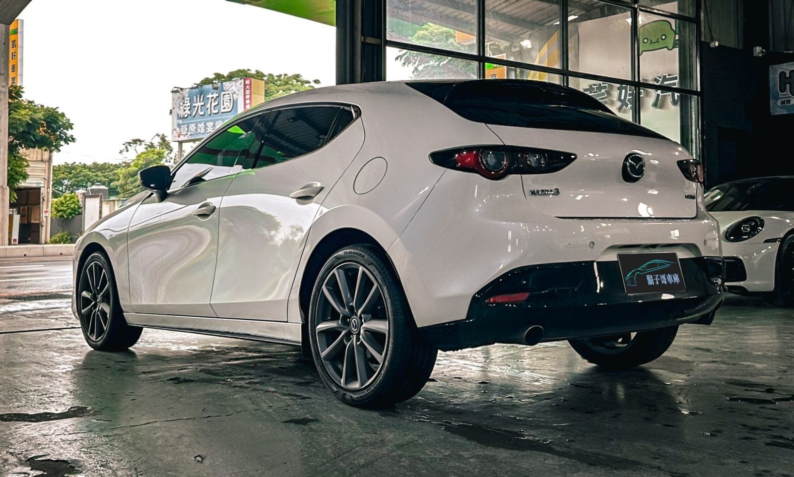 2023 Mazda 3 BOSE Photo 4