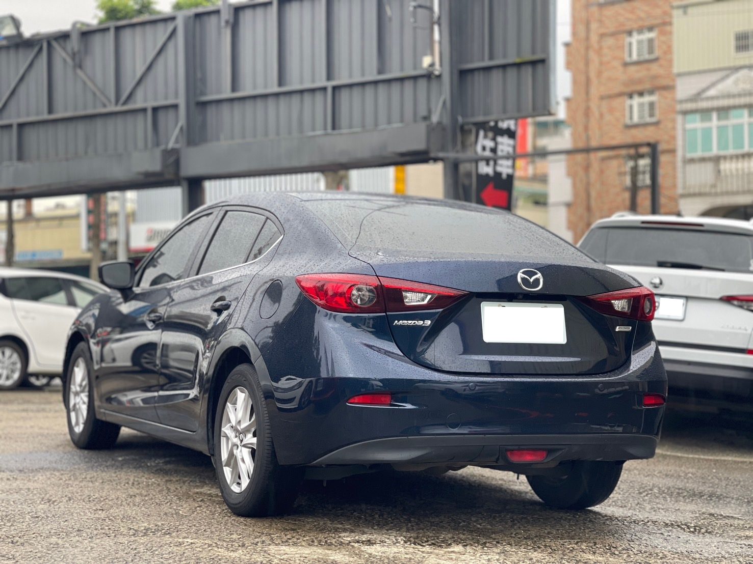 2018 Mazda 3 2.0 Photo 3