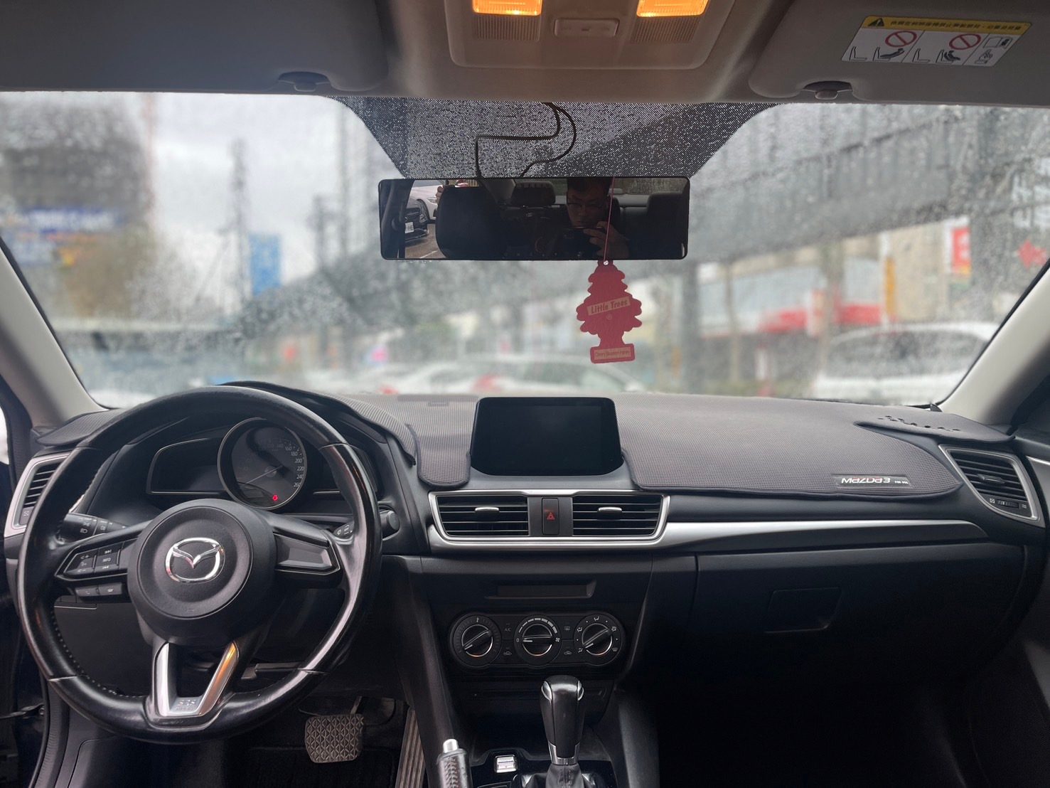 2018 Mazda 3 2.0 Photo 7