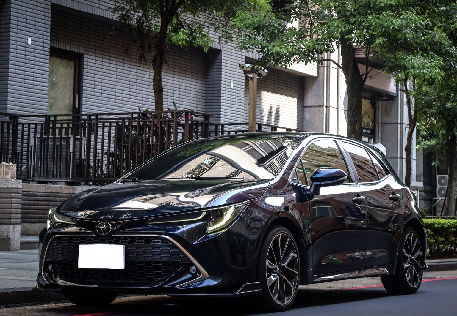 2018 Toyota Auris Photo 1
