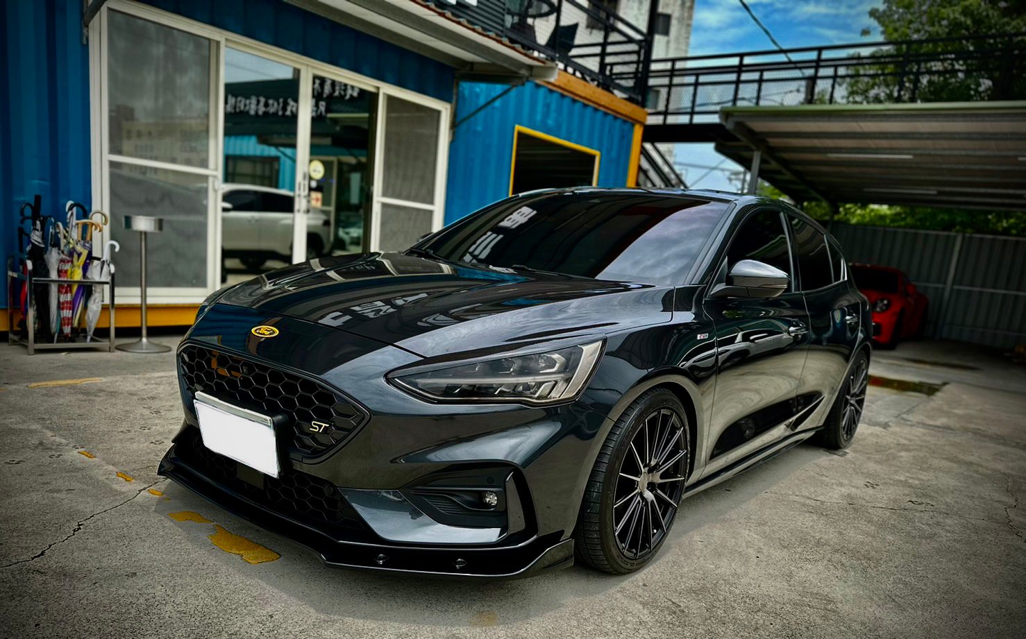 2020 Ford Focus Lommel Photo 2