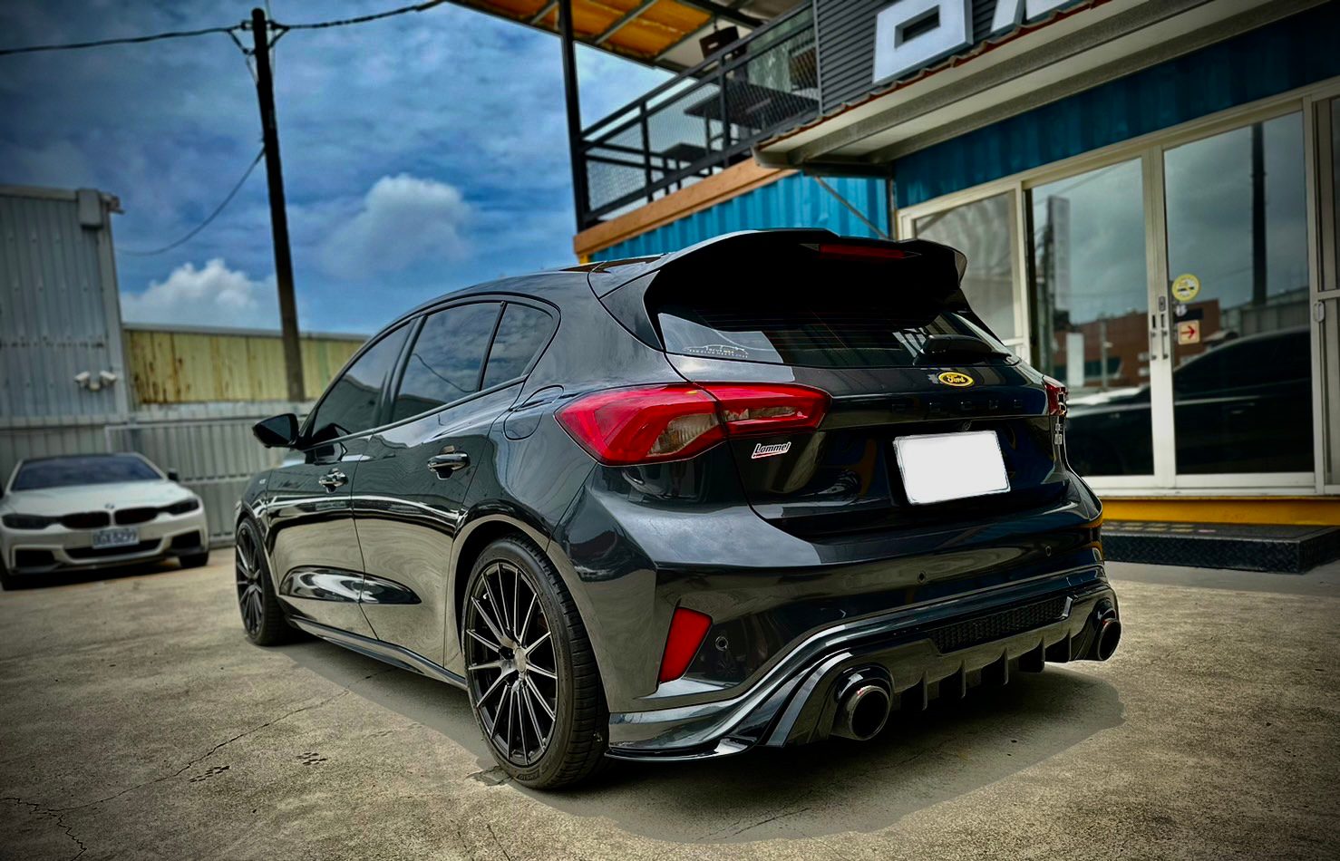 2020 Ford Focus Lommel Photo 3