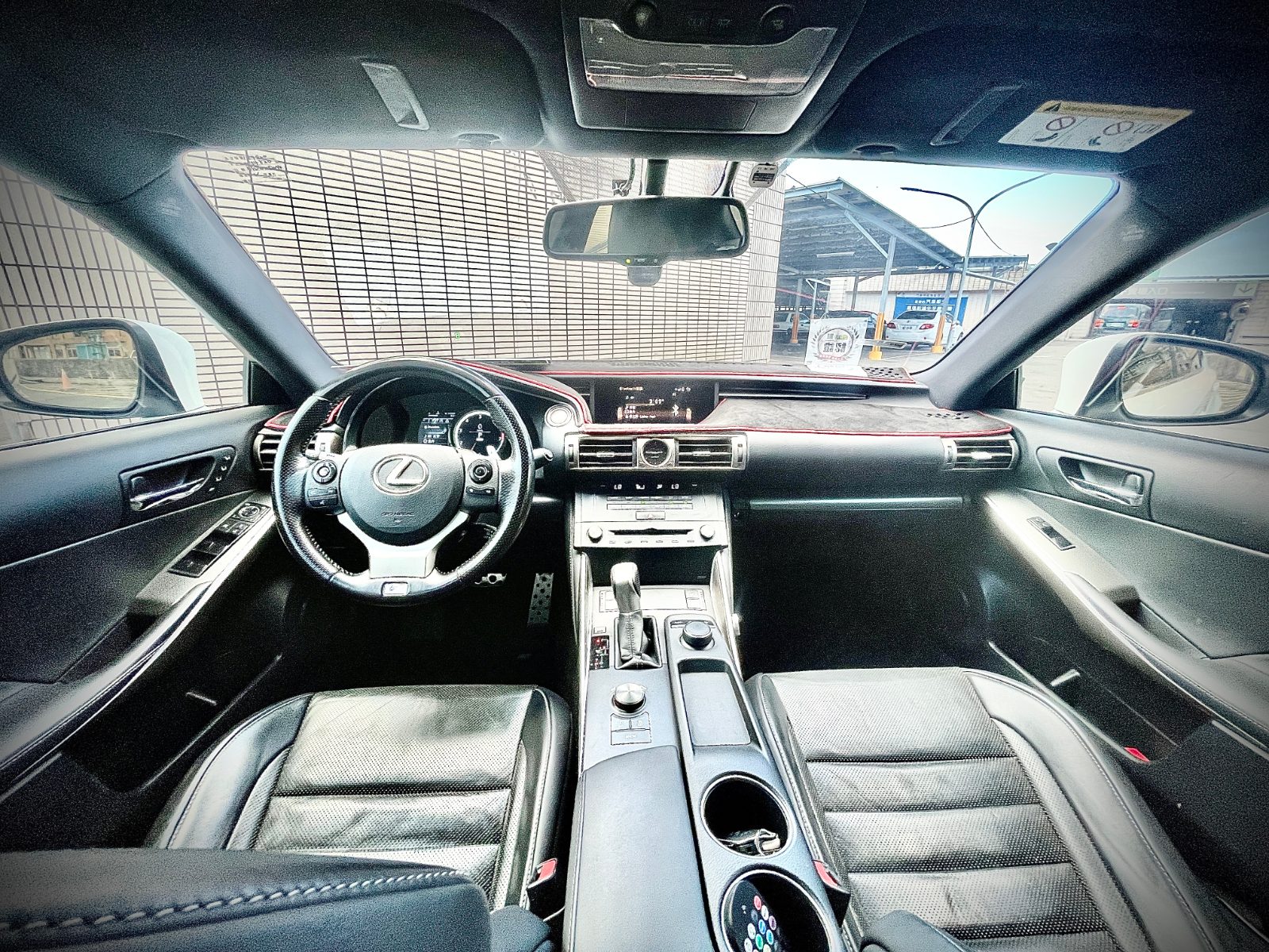 2015 Lexus IS200T F-Sport 2.0 照片 7