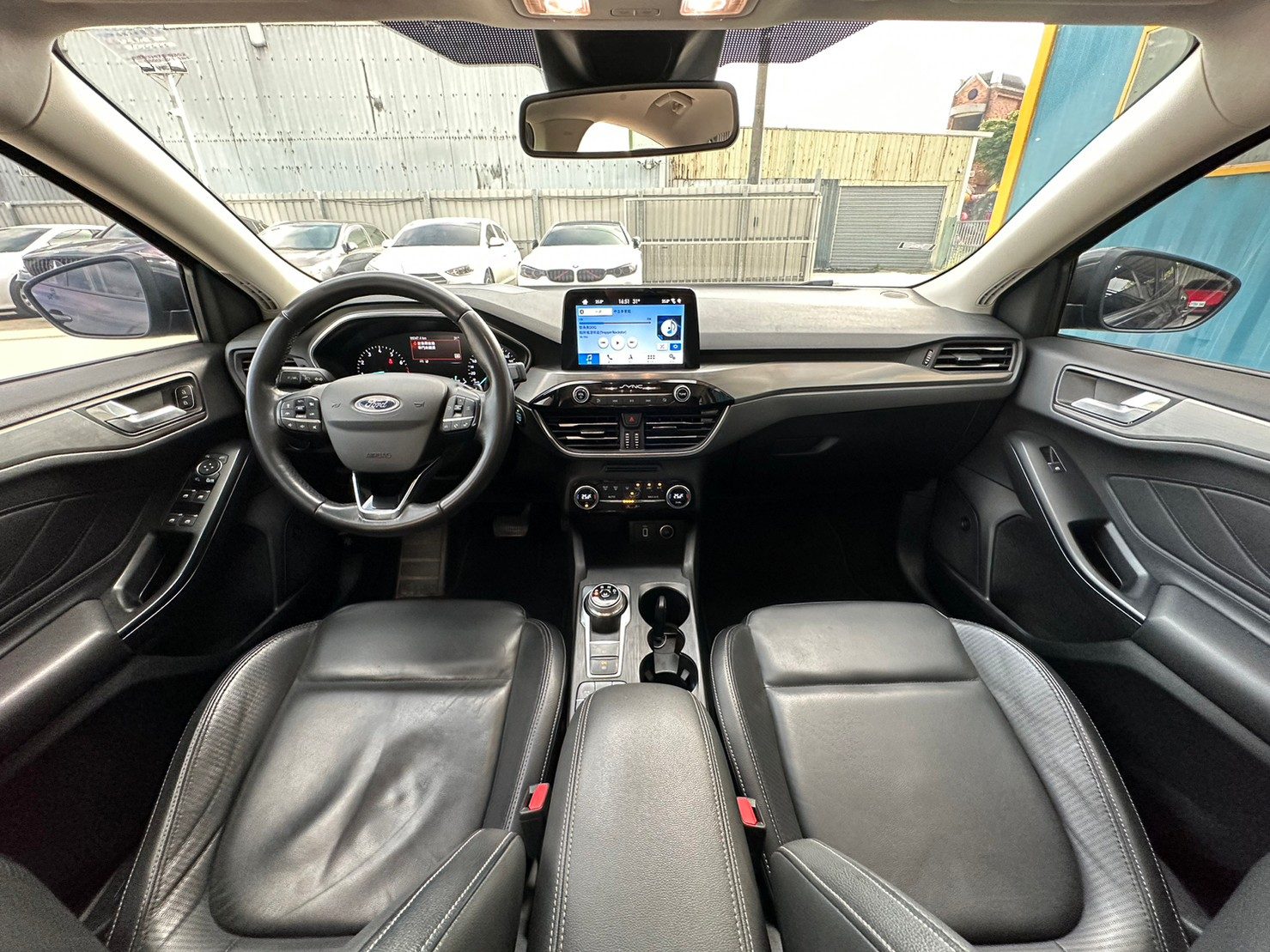 2019 Ford Focus 1.5 4D Photo 7