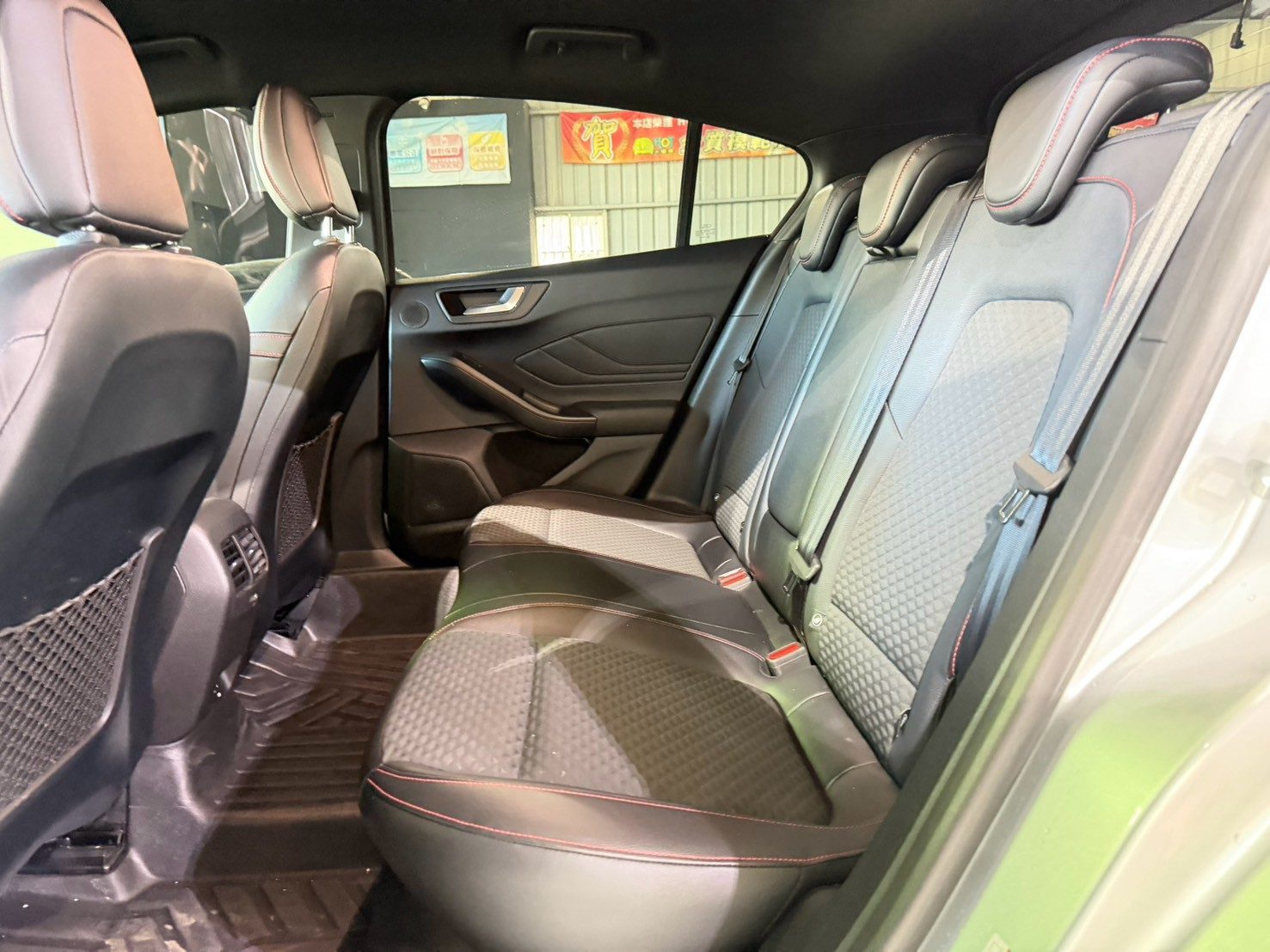 2020 Ford Focus Lommel Photo 6