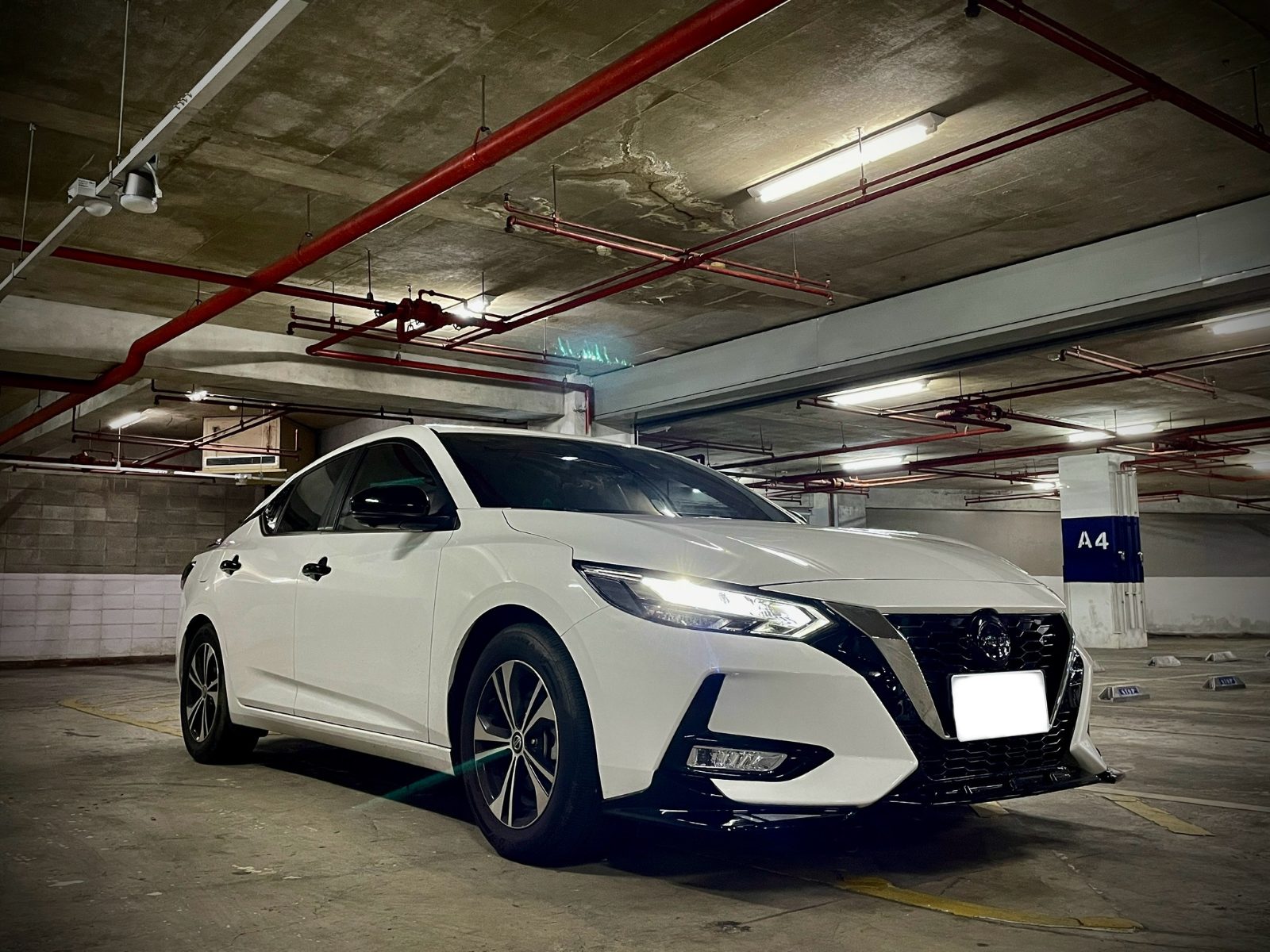2022 Nissan 仙草 中階 照片 2