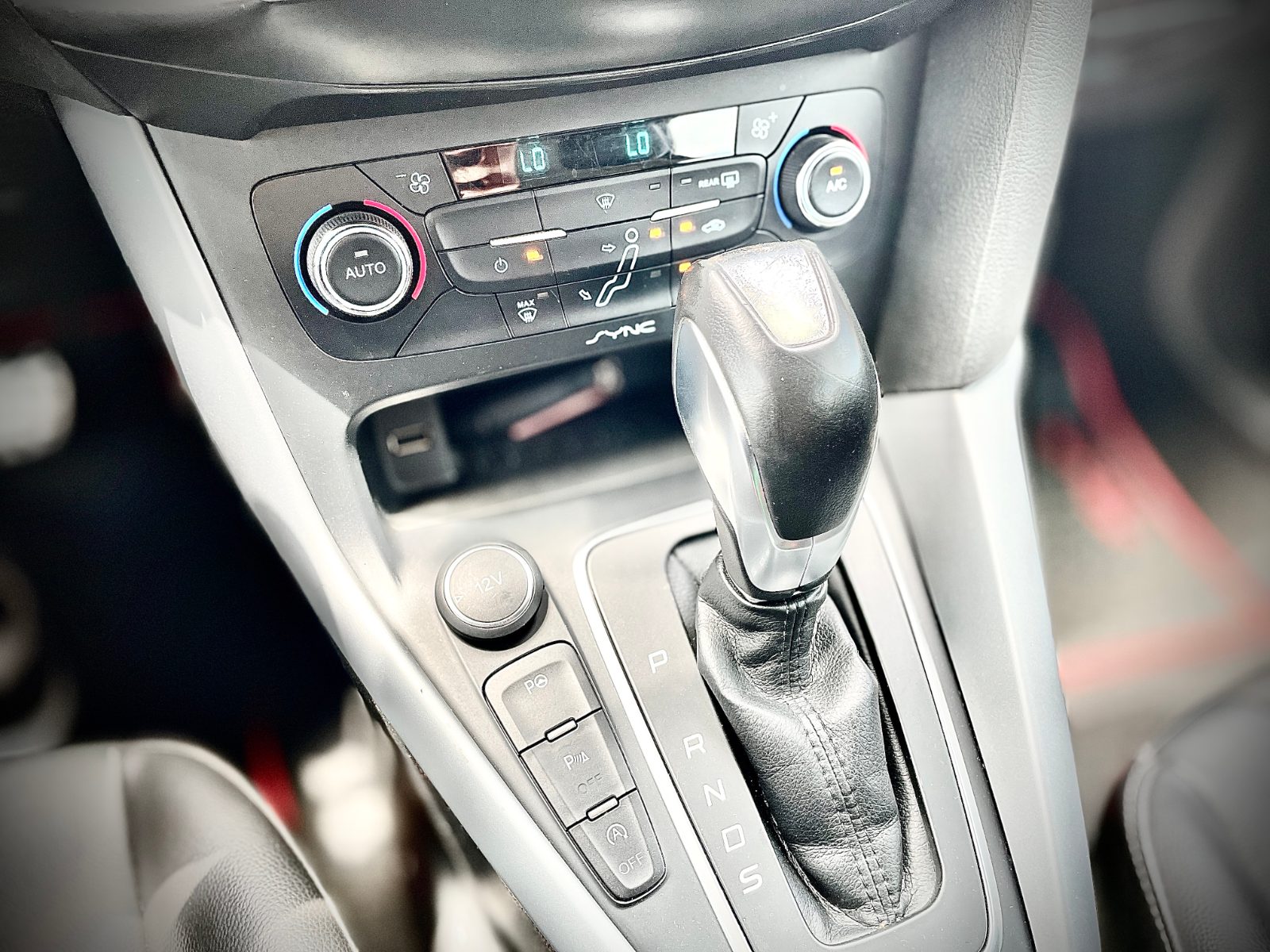 2016 Ford Focus ST 1.5 Photo 11