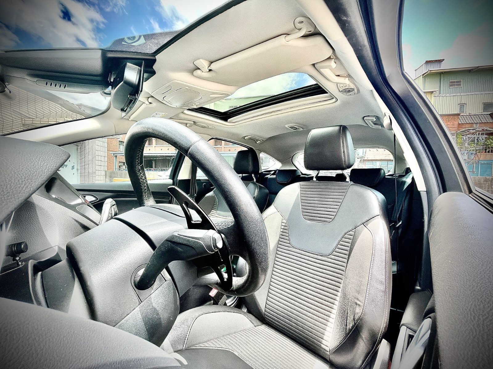 2016 Ford Focus ST 1.5 Photo 16